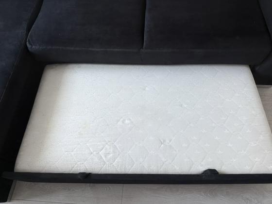 Kanapa z materacem po praniu tapicerki